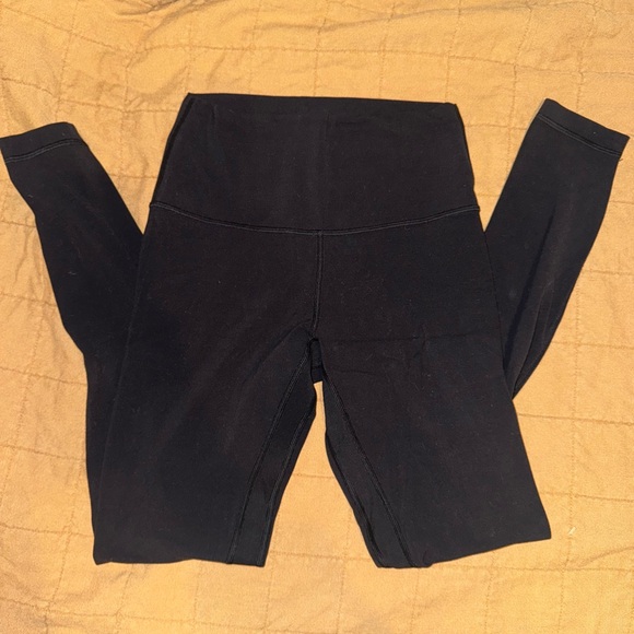 Lululemon leggings size 6 - Picture 2 of 3